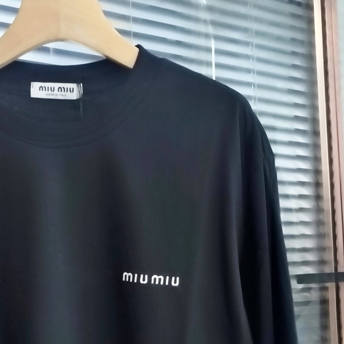 b565714dcf1d8c139586d8f33a947975_1742803445_8687.jpg b565714dcf1d8c139586d8f33a947975_1742803445_8687.jpg