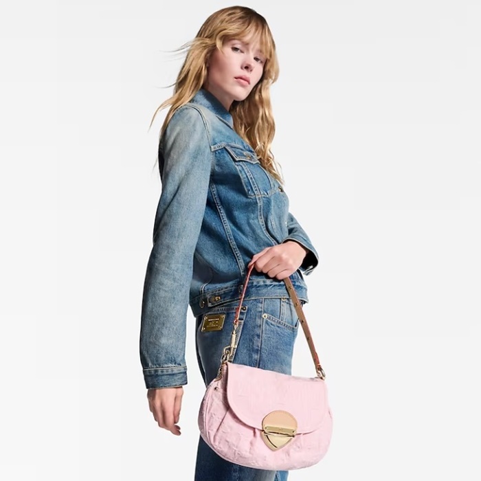 7d8457de9a972db9a2e91338827b7028_1744257506_1548.jpg 7d8457de9a972db9a2e91338827b7028_1744257506_1548.jpg