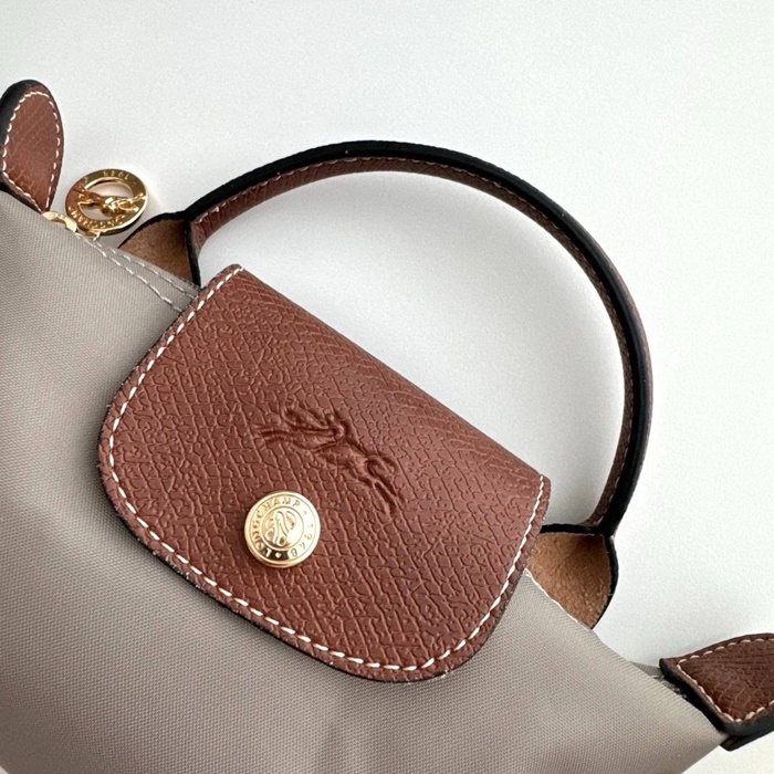 aa5ebdc96ba7d8eb225e67599aa7e3bd_1747537955_6602.jpg aa5ebdc96ba7d8eb225e67599aa7e3bd_1747537955_6602.jpg