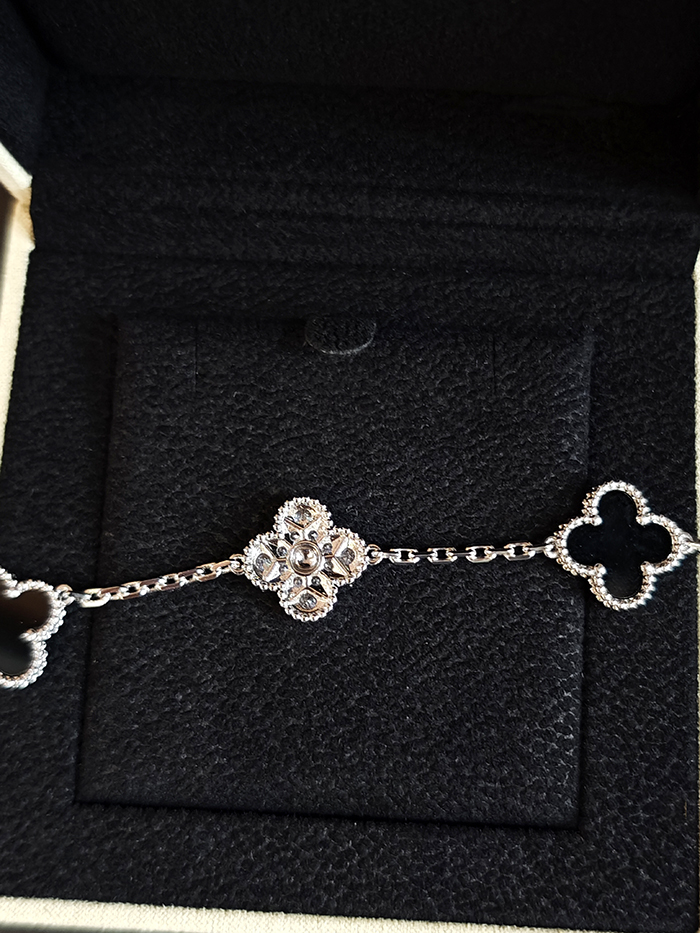 0d2aa1e89b5a314302b2e0ca4fd8b87c_1755591064_4515.jpg 0d2aa1e89b5a314302b2e0ca4fd8b87c_1755591064_4515.jpg