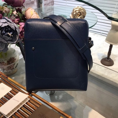 Louis Vitton Grigori Messenger Shoulder Bag,21cm - 루이비통 그리고리 남성용 메신저 숄더백 M30238,LOUB0204,21cm