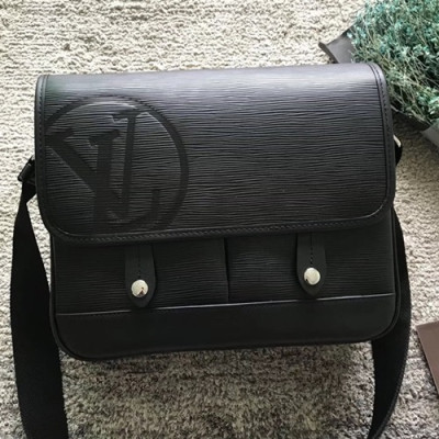 Louis Vuitton Epi Mens Messenger Cross Bag,11.3cm/29cm - 루이비통 에삐 남성용 메신저 크로스백  M53492,LOUB0259,11.3cm/29cm