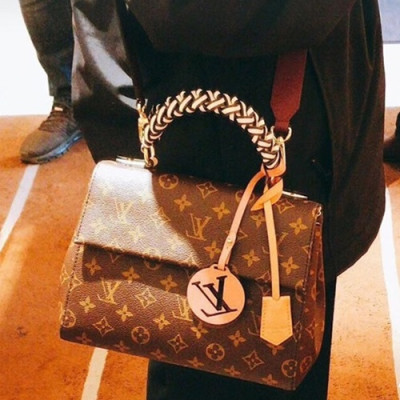 Louis Viutton Monogram Cluny  Shouder Bag ,28cm - 루이비통 모노그램 클루니 숄더백 M43982,LOUB0322  ,28cm