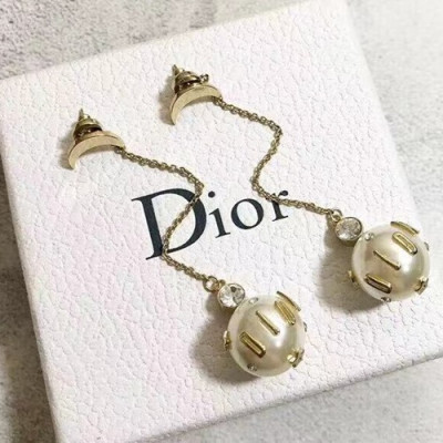 Dior  Yellow Gold  Earring - 디올  여성용 18k도금 옐로우 골드 귀걸이