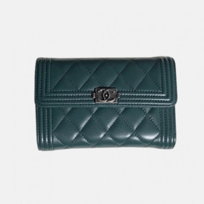 Chanel 2018 LeBoy Lambskin wallet A80285- 샤넬 램스킨 중지갑 보이 엔틱은장 Cnl0028x.Size15cm.그린