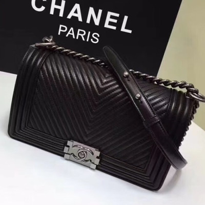 Chanel Leboy Leather Chain Shoulder Bag ,25CM - 샤넬 르보이 레더 체인 숄더백 67086 -  CHAB0335,25CM,블랙