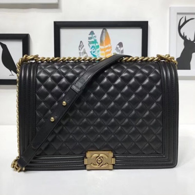 Chanel Leboy Leather Chain Shoulder Bag  ,30CM - 샤넬 르보이 레더 체인 숄더백  67087 - CHAB0486,30CM,블랙