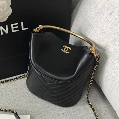 Chanel Women Chain Bucket Tote Shoulder Bag ,12CM - 샤넬 여성용 체인 버킷 토트 숄더백 CHAB0521,12CM,블랙