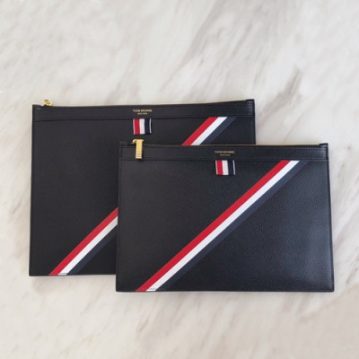 Thom Browne Diagonal Leather Clutch Bag ,30/33cm - 톰브라운 디아고날 레더 남여공용 클러치백 THOB0003,30/33cm,블랙