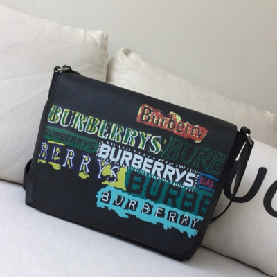 Burberry 2018 Vintage Painting Check Messenger Shoudler Bag , 35cm - 버버리 2018 빈티지 페인팅 남성용 체크 메신저 숄더백,BURB0020,35cm,블랙