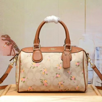 Coach Leather Tote Shoulder Bag,23cm - 코치 레더 토트 숄더백 COAB0146,23cm,베이지+브라운