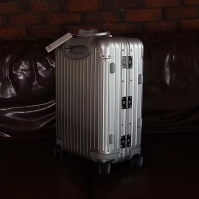 RIMOWA  Carrier,20/24/26/29 in - 리모와 남여공용 캐리어, RIMC0046,20/24/26/29 in,실버