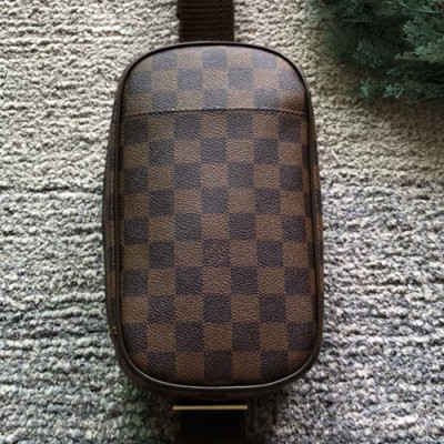 Louis Vuitton Monogram Hip Sack,23cm - 루이비통 모노그램 남여공용 힙색, M51870,LOUB0657,23cm,브라운