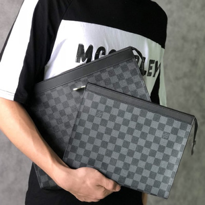 Louis Vuitton Pochette Voyage Monogram Eclipse Clutch Bag,26/33cm - 루이비통 포쉐트 보야지 모노그램 이클립스 남여공용 클러치백 M61692 ,LOUB0744,26cm/33,블랙 2