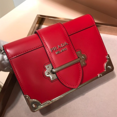 Prada Cahier Leather Shoulder Bag,18cm - 프라다 카이에 레더 여성용 숄더백 ,1BD045-6,18cm,레드