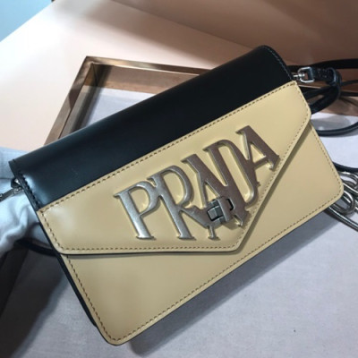 Prada Logo Chain Shoulder Bag,19cm - 프라다 로고 체인 숄더백 ,1BD101-4,19cm,베이지+블랙