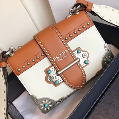 Prada Cahier Leather Shoulder Bag,20cm - 프라다 카이에 레더 여성용 숄더백 ,1BD045-26,20cm,화이트+브라운