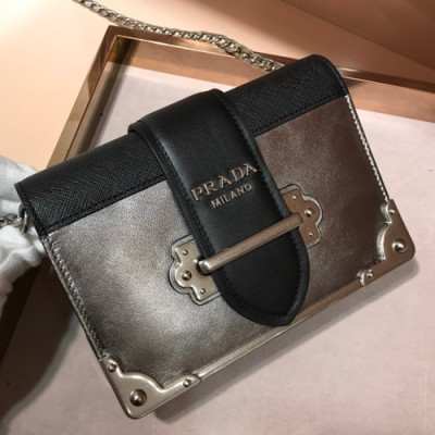 Prada 2018 Cahier Leather Shoulder Bag,18cm - 프라다 2018 카이에 레더 여성용 숄더백 ,1BH018-4,18cm,실버