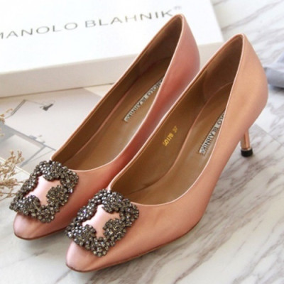 Monolo Blahnik 2019 Ladies Hangisi Satin Jewel Pumps - 마놀로 블라닉 여성 한기시 새틴 쥬얼 펌프스 Man003x.Size(225 - 250).연핑크