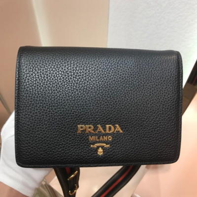 Prada 2018 Leather Vitello Shoulder Cross Bag,20CM - 프라다 2018 레더 비텔로 숄더 크로스백,1BD102-6,20cm ,블랙