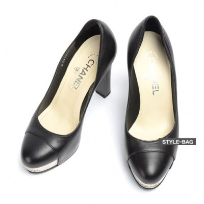 Chanel 2019 Women's  Business Initial Logo Leather Pumps - 샤넬 여성 비지니스 이니셜 로고 레더 펌프스 Cnl0324x.Size(225 - 245).블랙