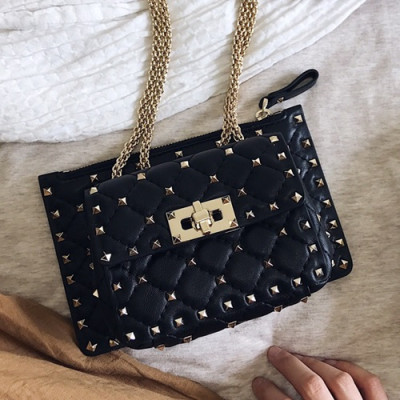 Valentino 2019 Leather Garavani Rockstud Spike Chain Shoudler Bag,20CM - 발렌티노 2019 레더 가라바니 락스터드 스파이크 체인 숄더백,VTB0189,20CM,블랙