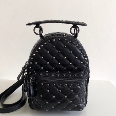 Valentino 2019 Leather Garavani Ruckstud Spike Mini Back Pack ,20.5CM - 발렌티노 2019 레더 가라바니 락스터드 스파이크 미니 백팩,VTB0222,20.5CM,블랙