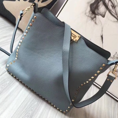 Valentino 2019 Leather Rockstud Shoudler Bag,31CM - 발렌티노 2019 레더 락스터드 숄더백,VTB0294,31CM,연블루