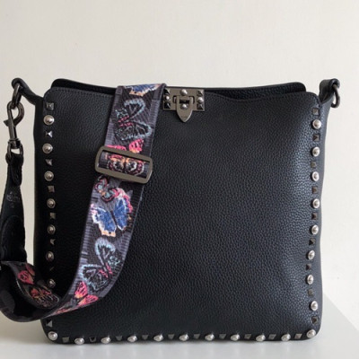 Valentino 2019 Leather Rockstud Shoudler Bag,30CM - 발렌티노 2019 레더 락스터드 숄더백,VTB0295,30CM,블랙