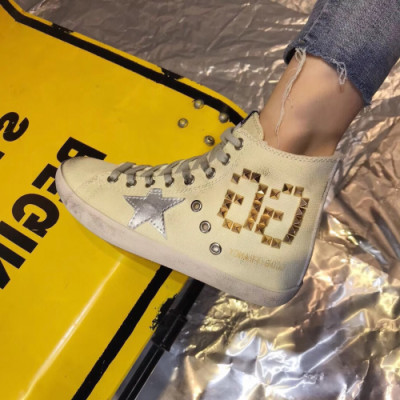 [모던템]Golden goose 2019 Womens Deluxe Brand Super Star Stud Canvas Sneakers - 골든구스 여성 슈퍼스타 스터드 캔버스 스니커즈 Gol0022x.Size(220 - 250).화이트스타