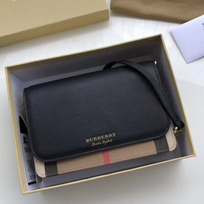 [귀여움 가득~]Burberry 2019 Shoulder Cross Bag, 19cm - 버버리 2019 여성용 숄더 크로스백 ,BURB0126,19cm,블랙