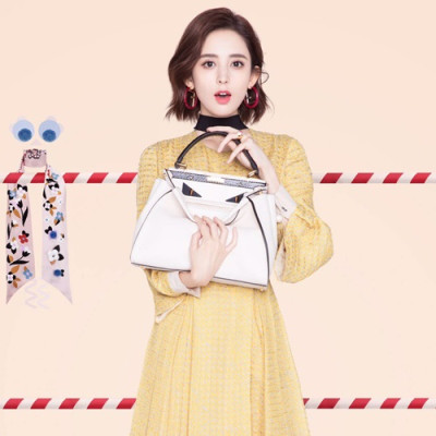 Fendi 2019 Peekaboo Tote Shoulder Bag ,33CM - 펜디 2019 피카부 토트 숄더백  FENB0100,33CM,화이트