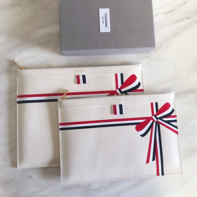 Thom Browne 2019 Leather Clutch Bag ,30/33cm - 톰브라운 2019 레더 남여공용 클러치백 THOB0068,30/33cm,화이트