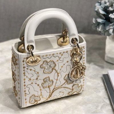 Dior 2019 Mini Lady Tote Shoulder Bag,17CM - 디올 2019 미니 레이디 토트 숄더백 DIOB0042,17CM,화이트(금장)