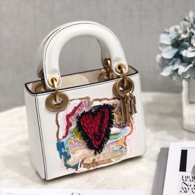 Dior 2019 Mini Lady Tote Shoulder Bag,17CM - 디올 2019 미니 레이디 토트 숄더백 DIOB0062,17CM,화이트(금장)