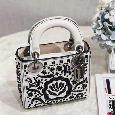 Dior 2019 Floral Embroidery Mini Lady Tote Shoulder Bag,17CM - 디올 2019 플로럴 엠브로이더리 미니 레이디 토트 숄더백 DIOB0069,17CM,화이트(은장)