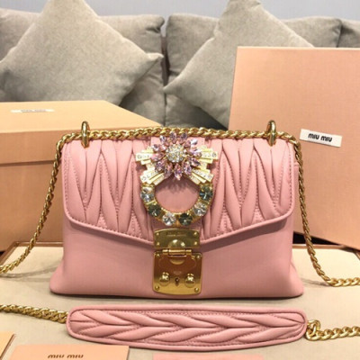 MiuMiu 2019  Matelasse Buckle Shoulder Cross Bag,24cm - 미우미우 2019 마틀라세 버클 숄더 크로스백,5BD103 , MIUB0149 , 24cm,핑크