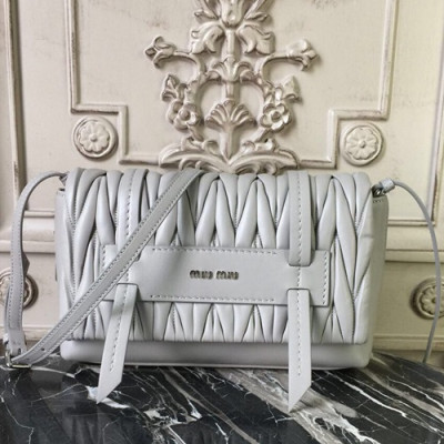 MiuMiu 2019  Matelasse Grace Lux Shoulder Cross Bag,25cm - 미우미우 2019 마틀라세 그레이스 럭스 숄더 크로스백,5BD076 , MIUB0168 , 25cm,그레이