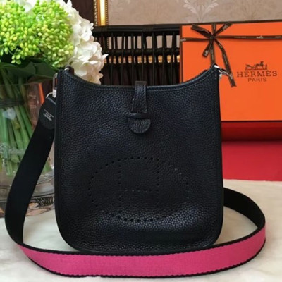 Hermes Evelyne Togo Leather Mini Shoulder Bag,17cm - 에르메스 에블린 토고 레더 여성용 미니 숄더백 HERB0712,17cm,블랙