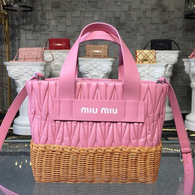 MiuMiu 2019 Nappa Leather and Wicker Bucket Tote Shoulder Bag,25cm - 미우미우 2019 나파 레더 위커 버킷 토트 숄더백,5BA076, MIUB0200 , 25cm,핑크