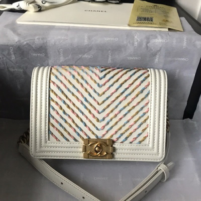 Chanel 2019 Leboy Chain Shoulder Bag,20/25CM - 샤넬 2019 르보이 체인 숄더백 CHAB0776,20/25CM,화이트