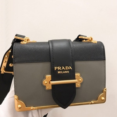 Prada Cahier Leather Shoulder Bag,20cm - 프라다 카이에 레더 여성용 숄더백 ,1BD045-34,20cm,그레이