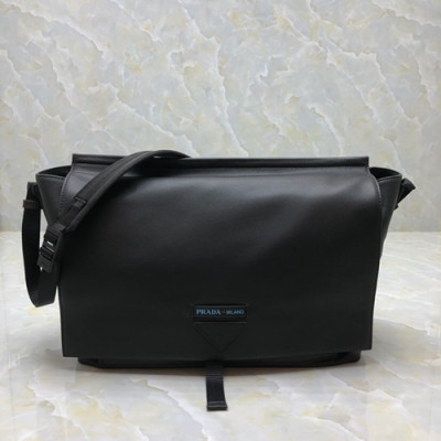 Prada 2019 Leather Shoulder Bag,35CM - 프라다 2019 레더 남성용 숄더백,PRAB0053,35cm,블랙