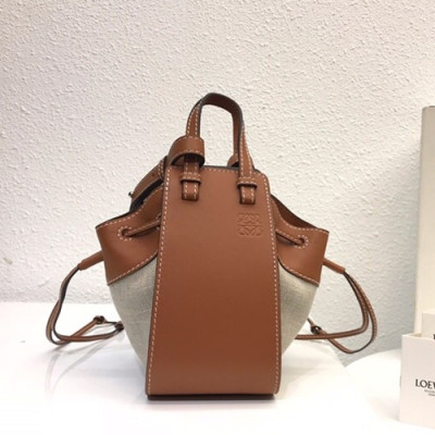 Loewe 2019 Hammock Mini Tote Shoulder Bag, 19CM - 로에베 2019 해먹 미니 토트 숄더백 ,10393-LOEB0096, 19CM, 브라운