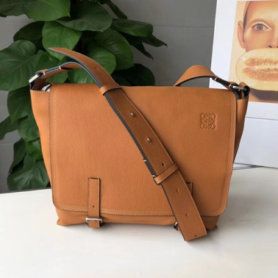 Loewe 2019 Military Messenger Shoulder Bag, 32CM - 로에베 2019 밀리터리 남성용 메신저 숄더백 ,LOEB0315, 32CM, 브라운