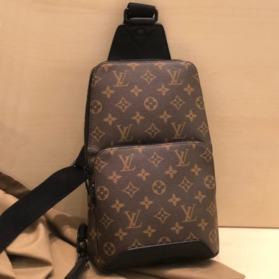 Louis Vuitton 2019 Monogram Mens Hip Sack,31cm - 루이비통 2019 모노그램 남성용 범백 힙색, M41719,LOUB1486,31cm,브라운