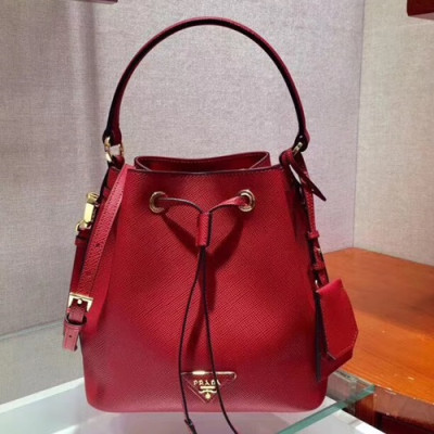 Prada 2019 Woman Leather Bucket Tote Shoulder Bag,22cm - 프라다 2019 여성용 레더 버킷 토트 숄더백 ,1BZ032-4,22cm,레드