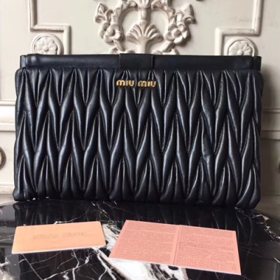 MiuMiu 2019 Matelasse Clutch Bag,28cm - 미우미우 2019 마틀라세 클러치백,RP0390, MIUB0377, 28cm,블랙