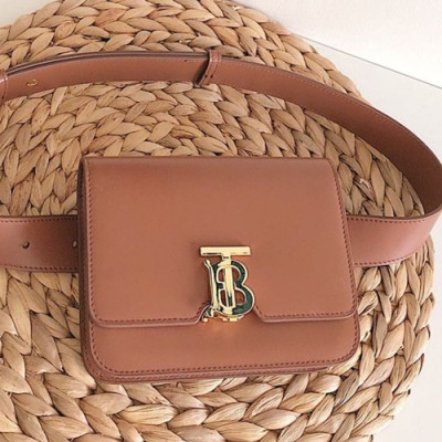 Burberry 2019 Ladies TB Leather Hip Sack , 17cm - 버버리 2019 TB 레더 여성용 힙색 ,BURB0333,17cm,브라운