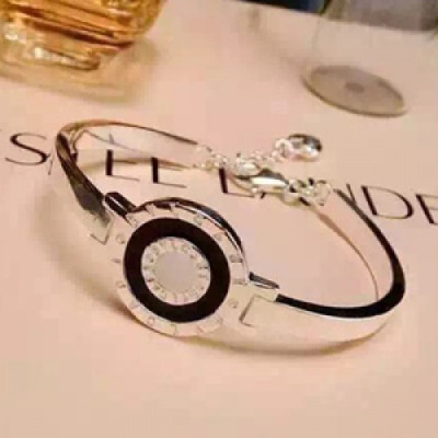 BULGARI hearts White Gold Bangle  -불가리  여성용 팔지18k 도금 화이트 골드 팔찌 BUL0026.